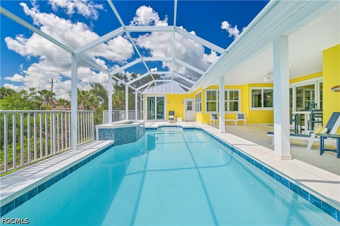 5 bed home in Sanibel