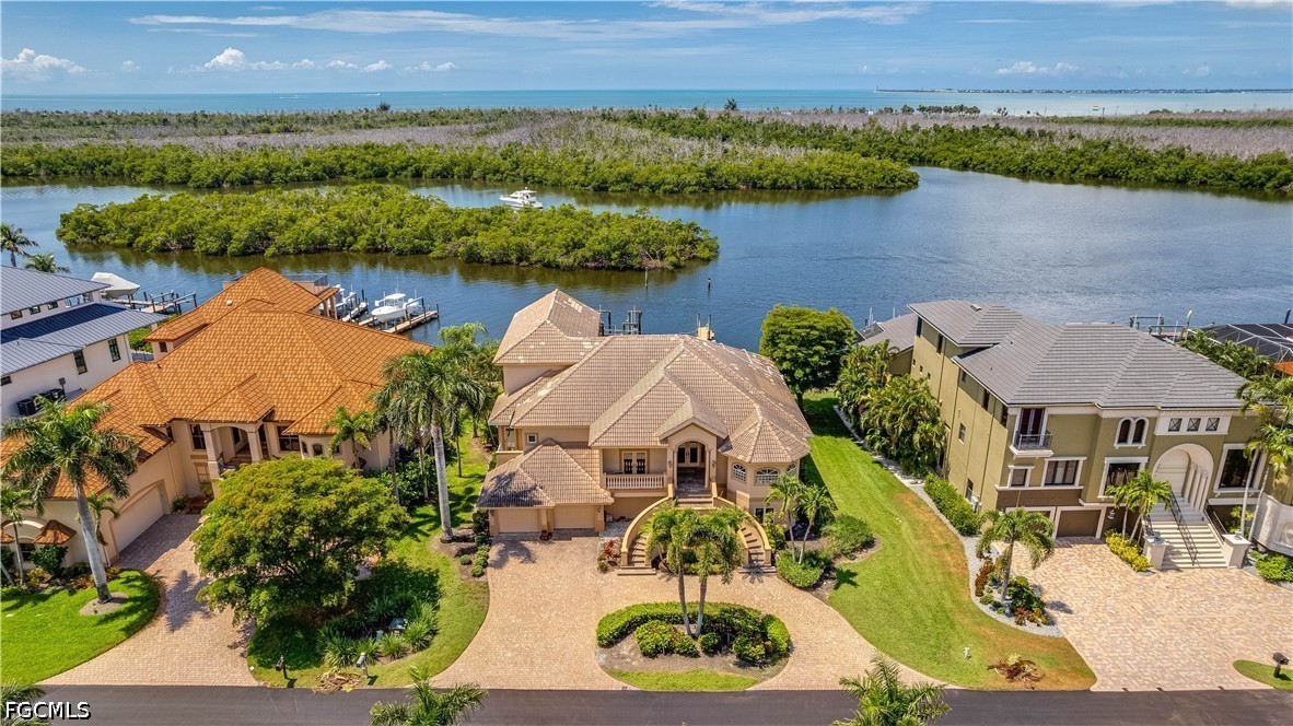 4 bed home in Fort Myers