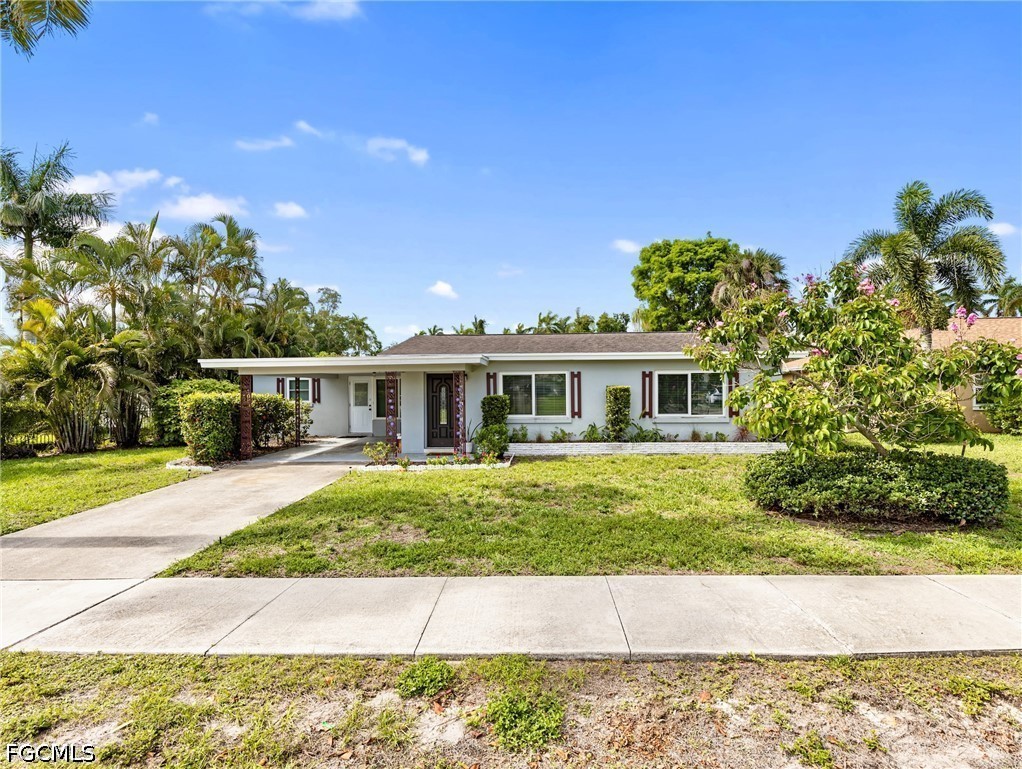 2 bed home in Fort Myers