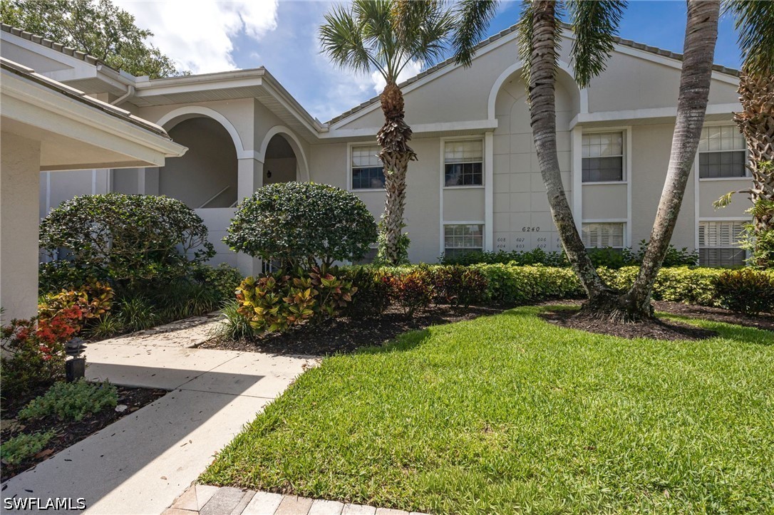 2 bed home in Naples