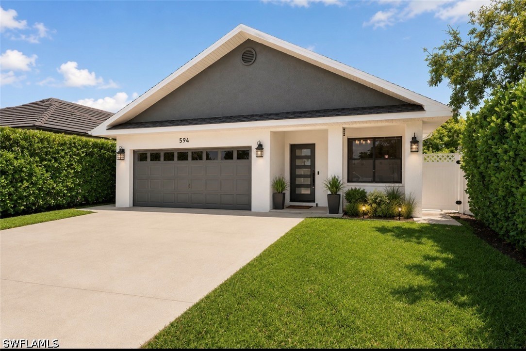 2 bed home in Naples
