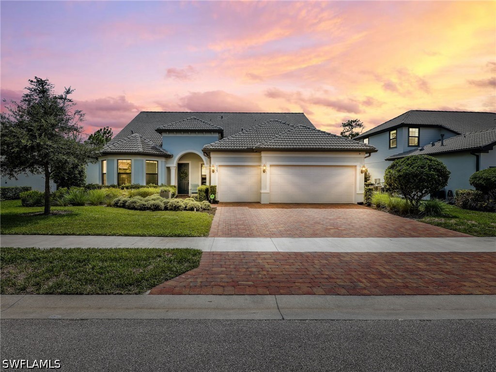 4 bed home in Naples