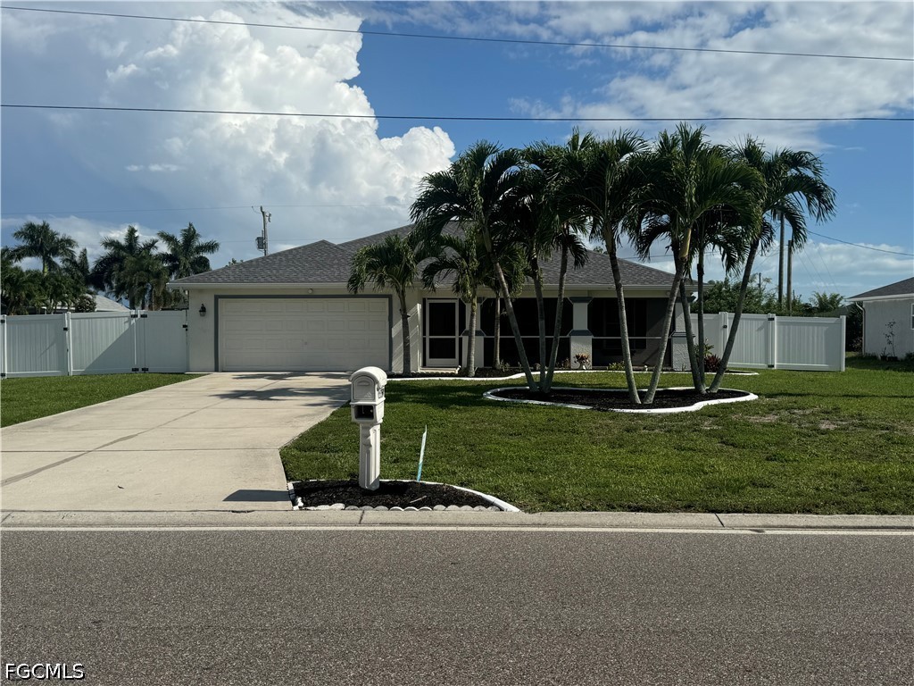3 bed home in Cape Coral