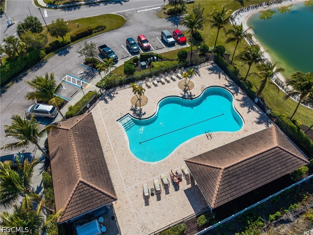 2 bed home in Fort Myers