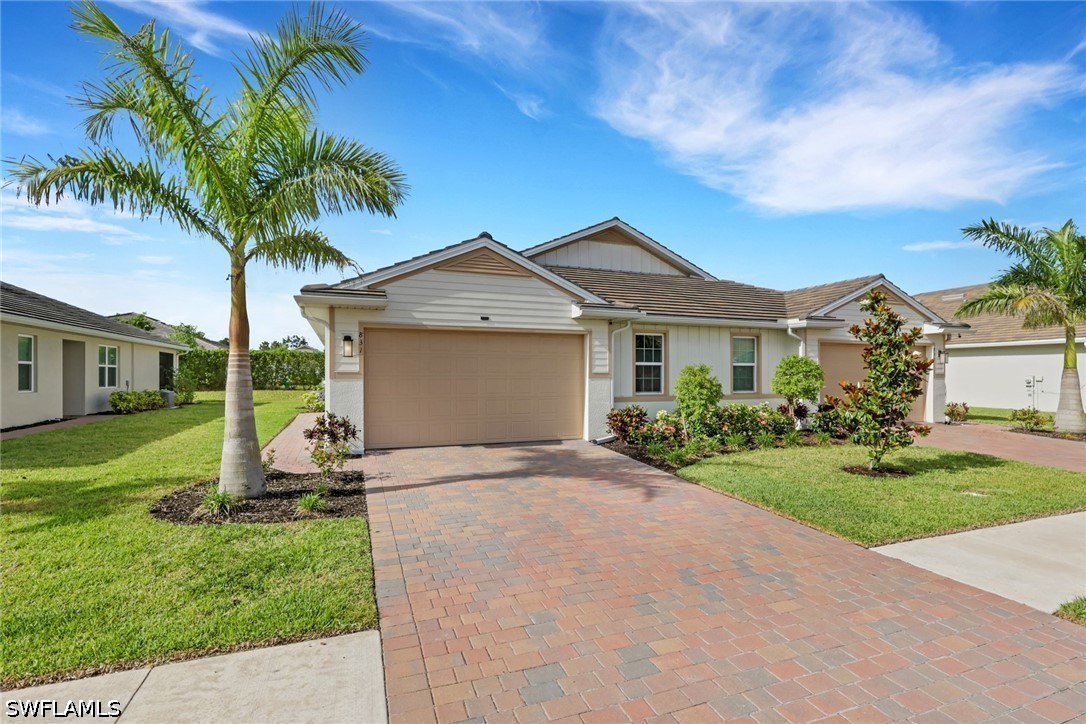 2 bed home in Naples
