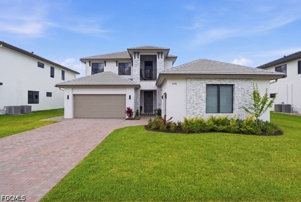 5 bed home in Ave Maria