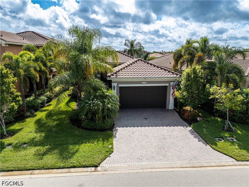 2 bed home in Fort Myers