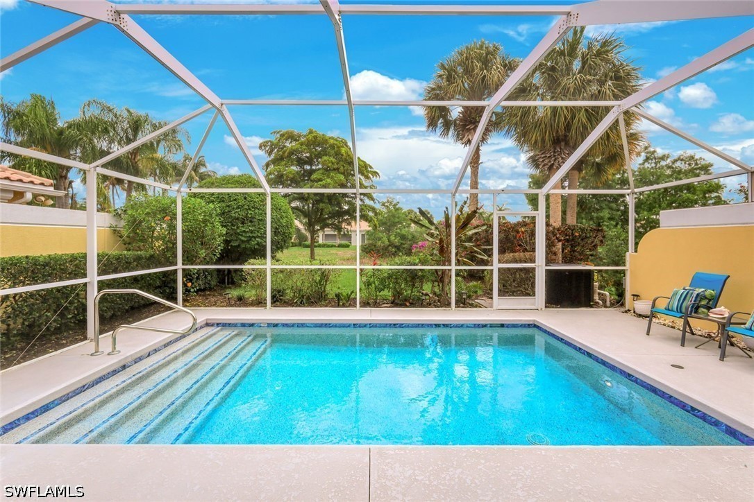 2 bed home in Bonita Springs