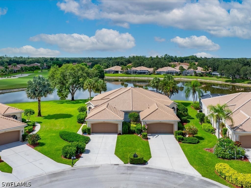 2 bed home in Naples