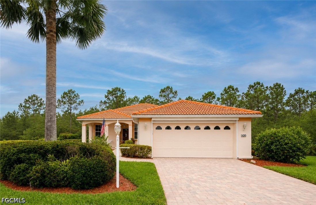 2 bed home in North Fort Myers