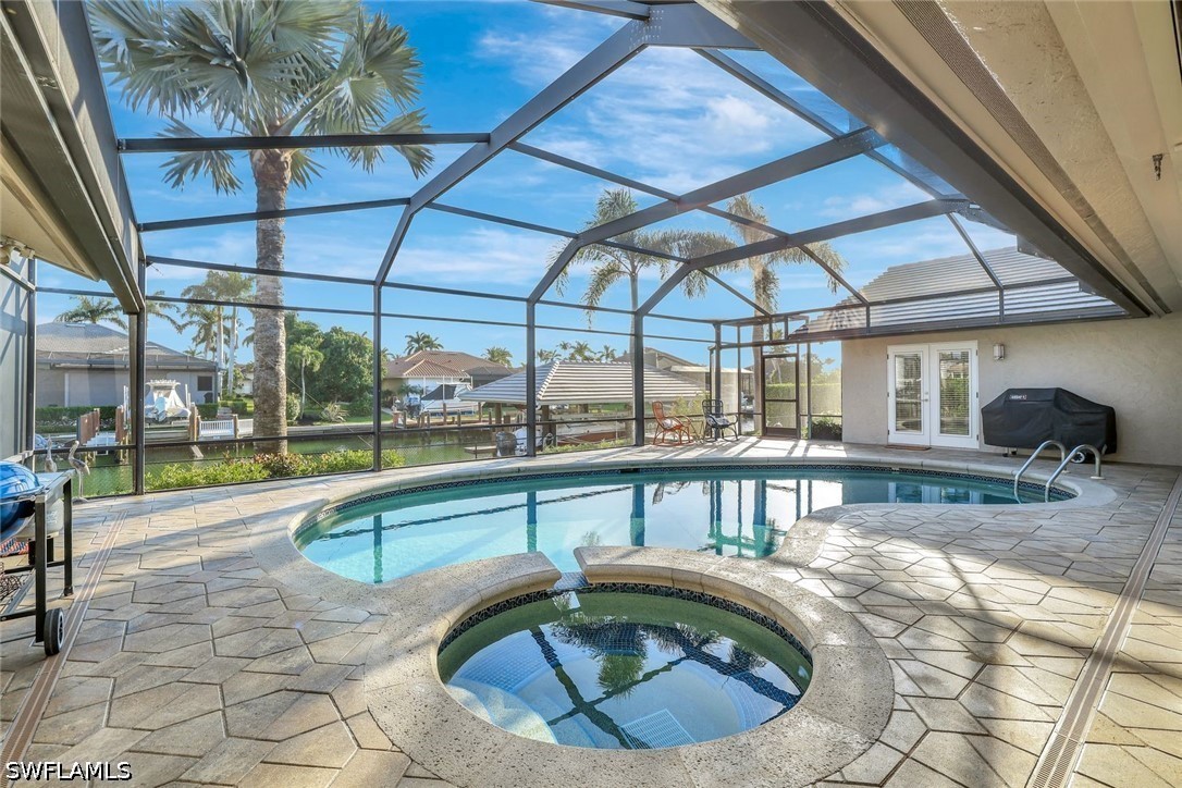 4 bed home in Marco Island