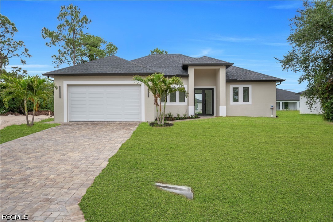 3 bed home in Lehigh Acres