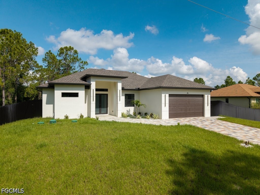 4 bed home in Lehigh Acres