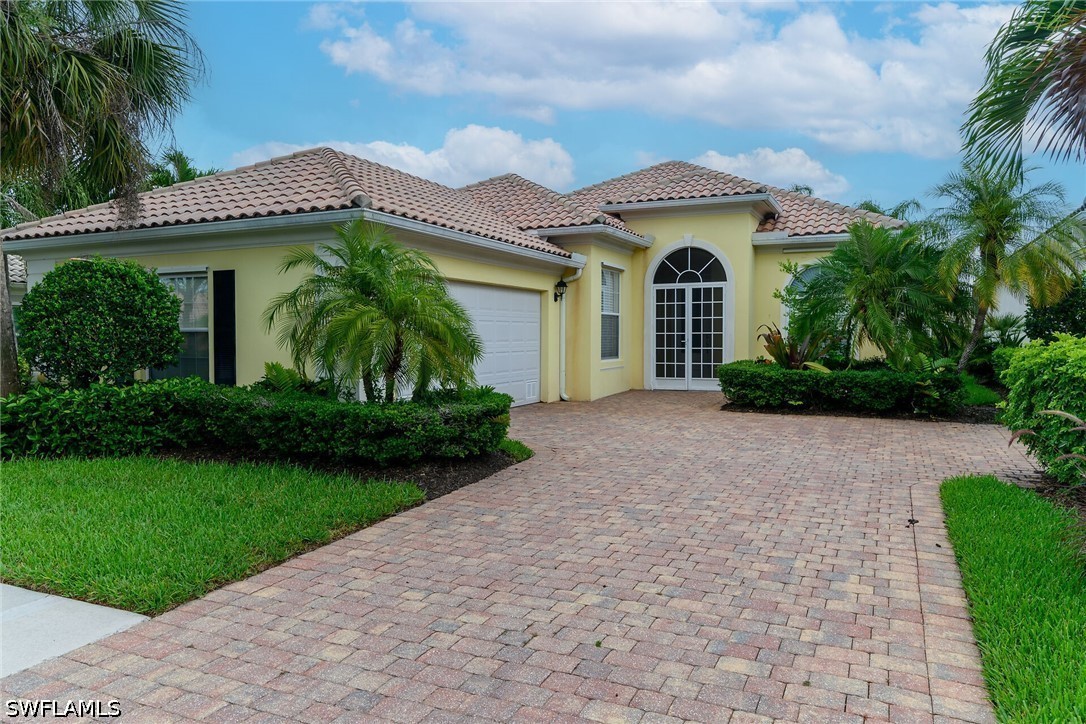 3 bed home in Naples
