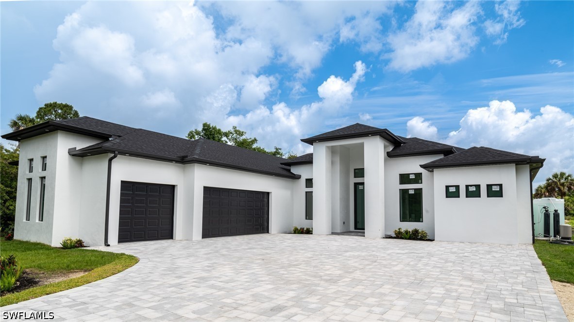 4 bed home in Naples