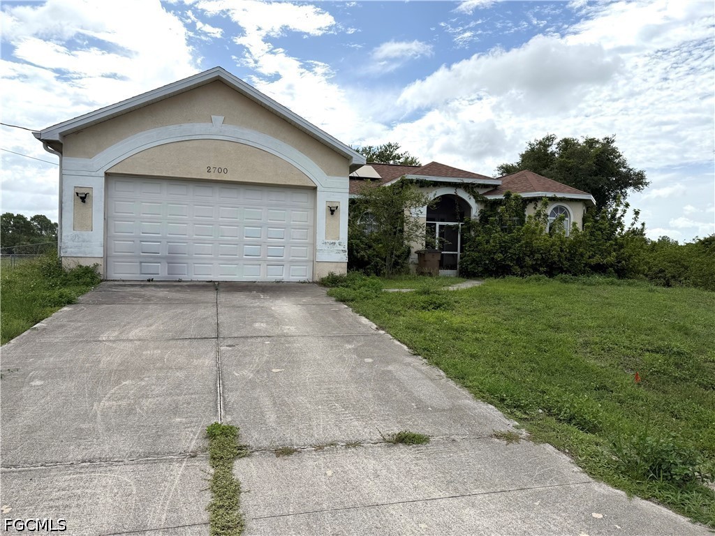 3 bed home in Lehigh Acres