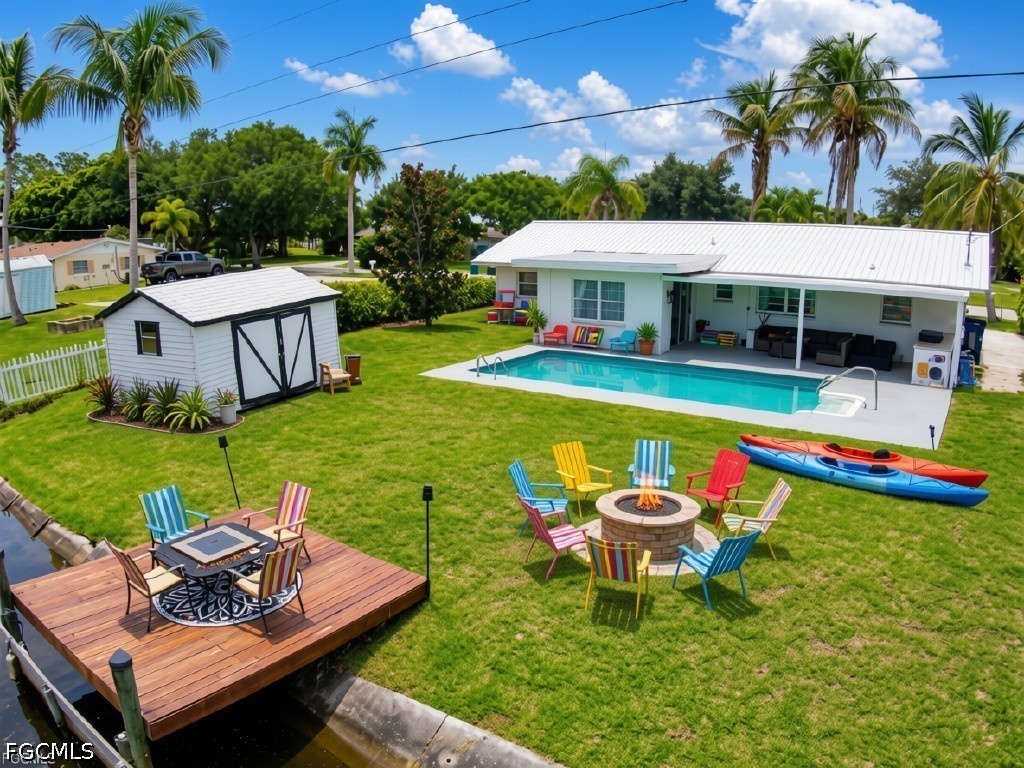 2 bed home in Fort Myers