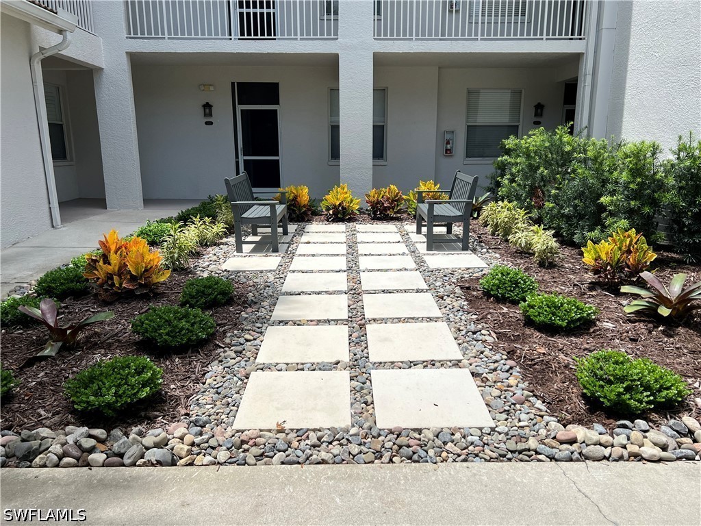 2 bed home in Naples