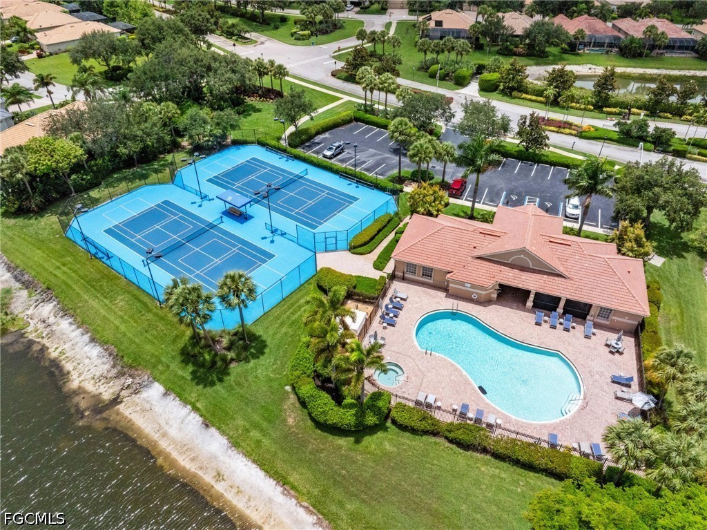 3 bed home in Bonita Springs