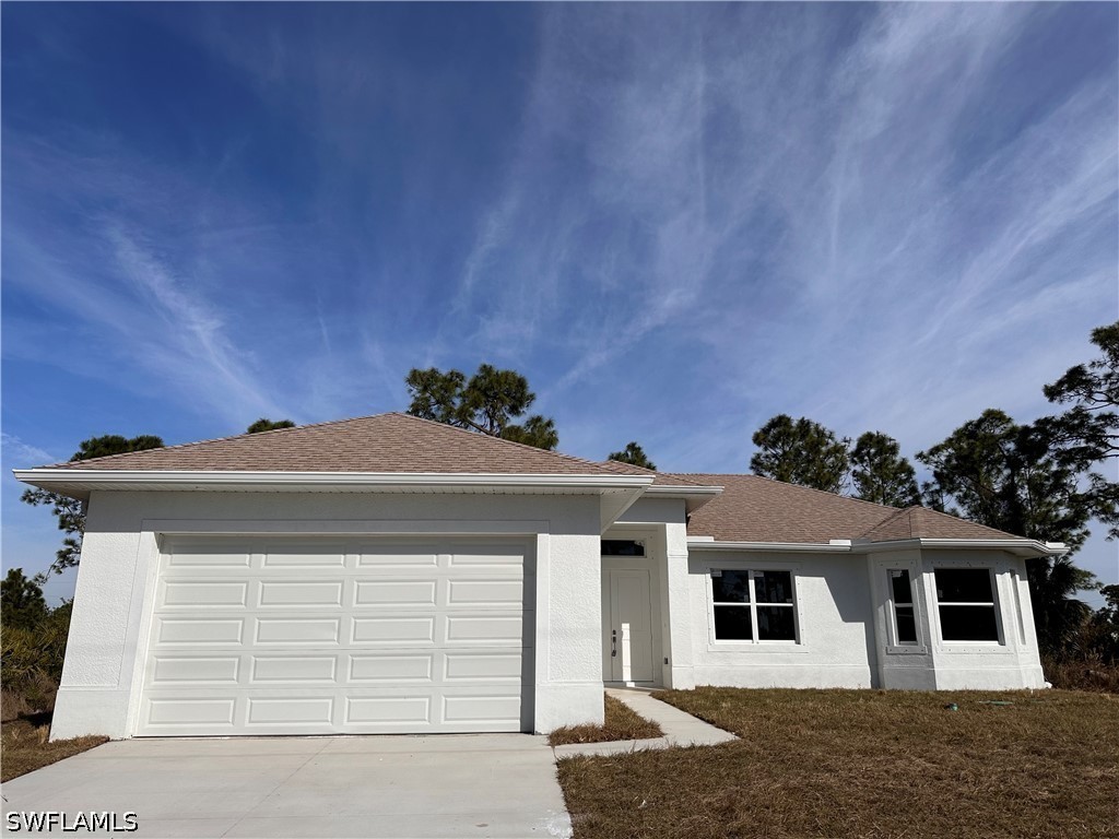 3 bed home in Lehigh Acres
