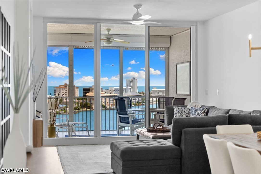 3 bed home in Naples