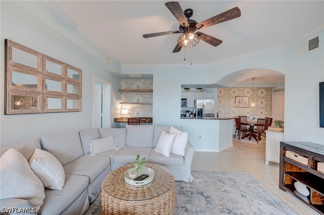 2 bed home in Naples
