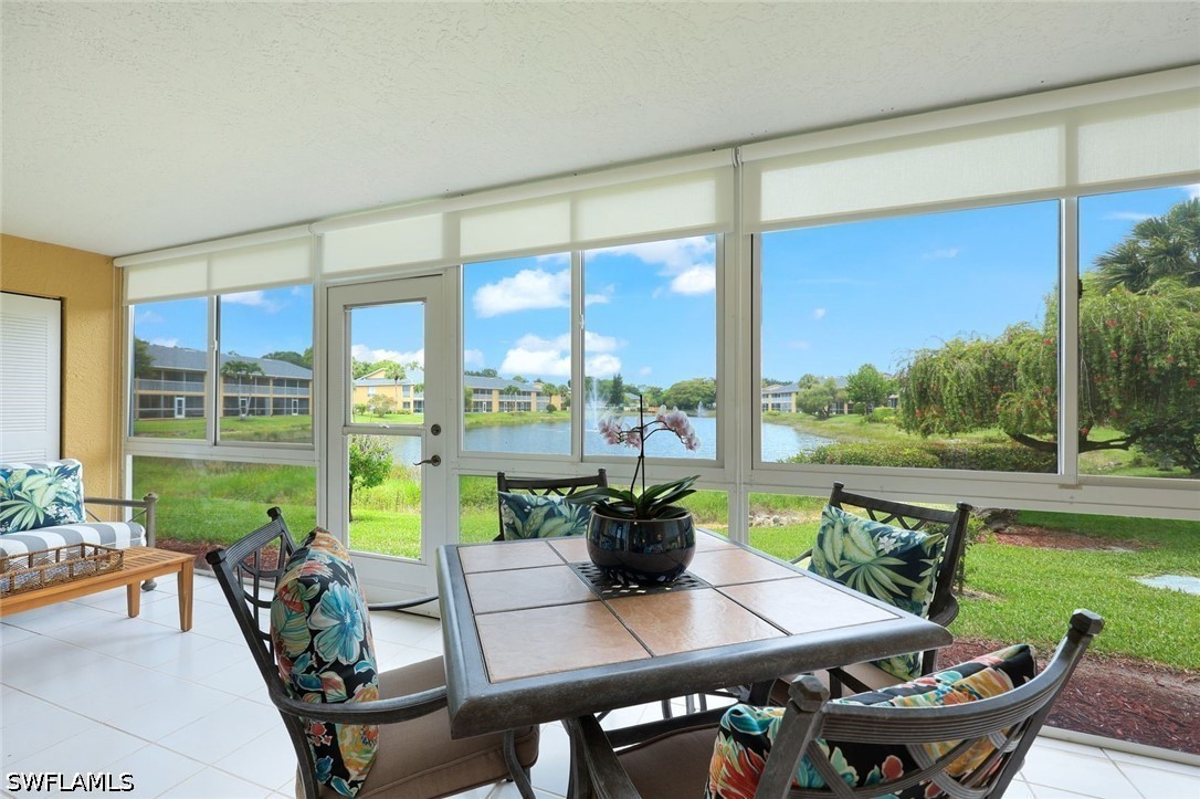 2 bed home in Naples