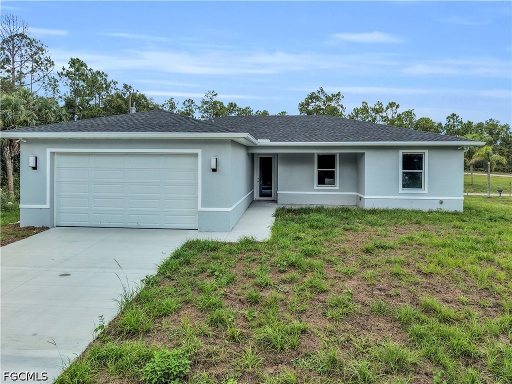 4 bed home in Lehigh Acres