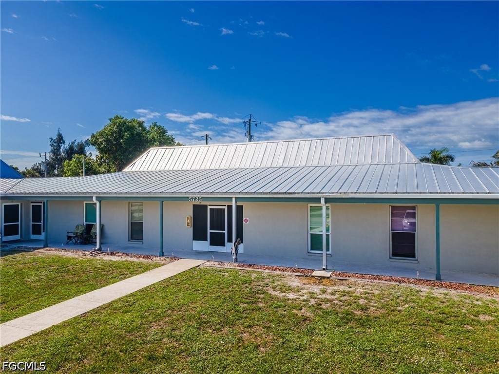 1 bed home in Bokeelia