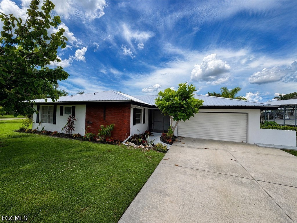 3 bed home in Fort Myers