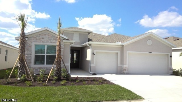3 bed home in Lehigh Acres