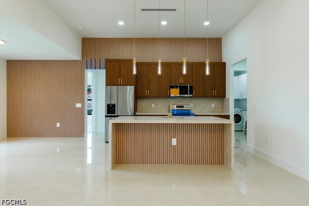 4 bed home in Lehigh Acres