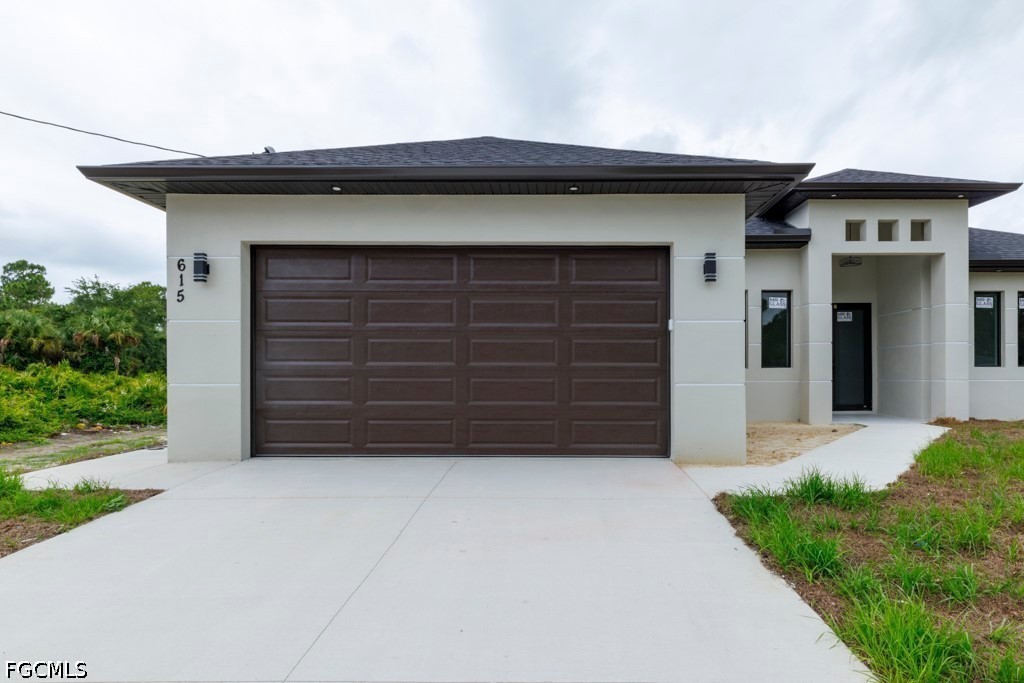 3 bed home in Lehigh Acres