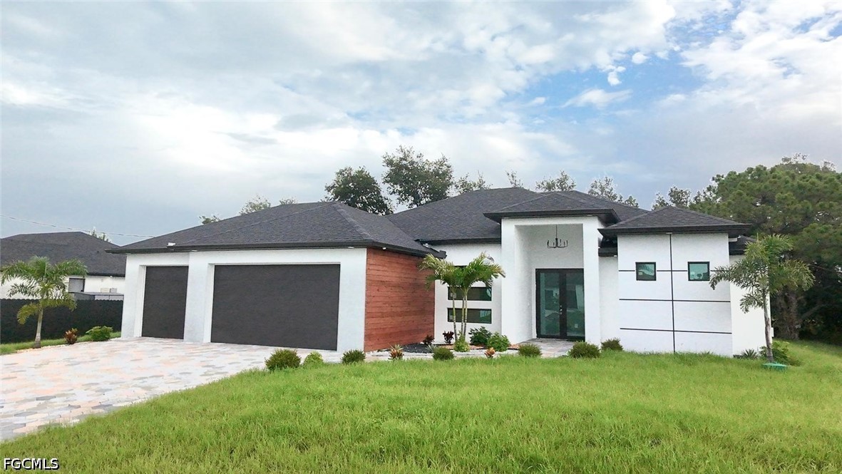 3 bed home in Lehigh Acres