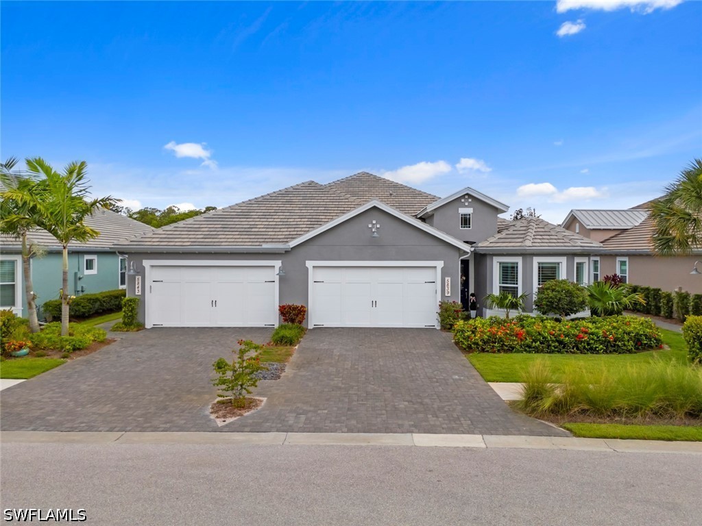 3 bed home in Naples