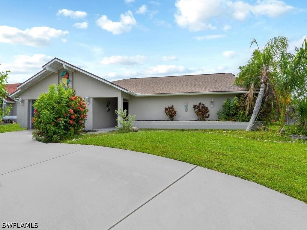 3 bed home in Cape Coral