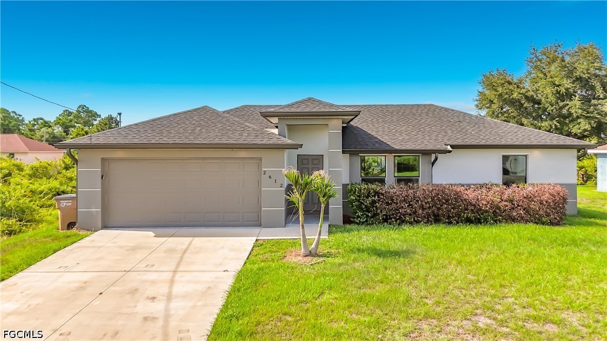 3 bed home in Lehigh Acres