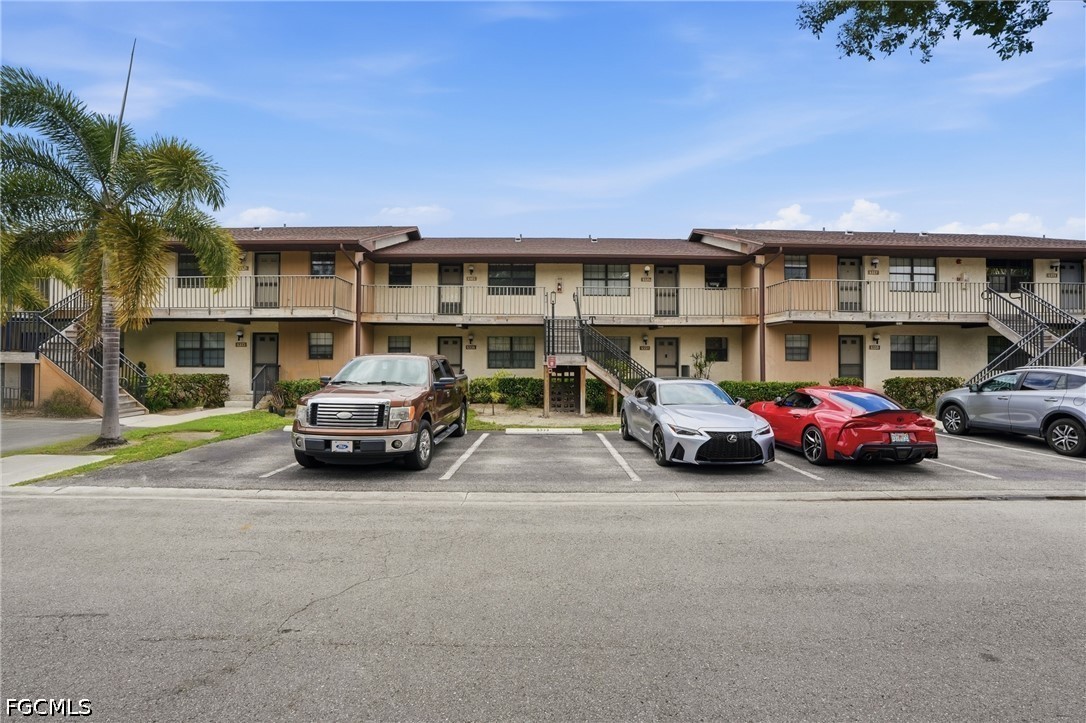 2 bed home in Naples