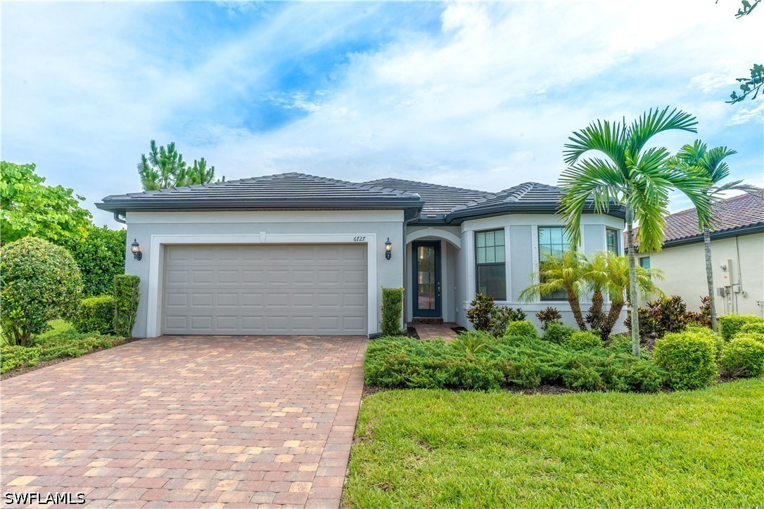3 bed home in Naples