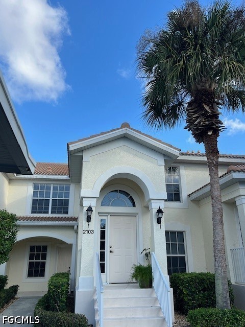 2 bed home in Fort Myers
