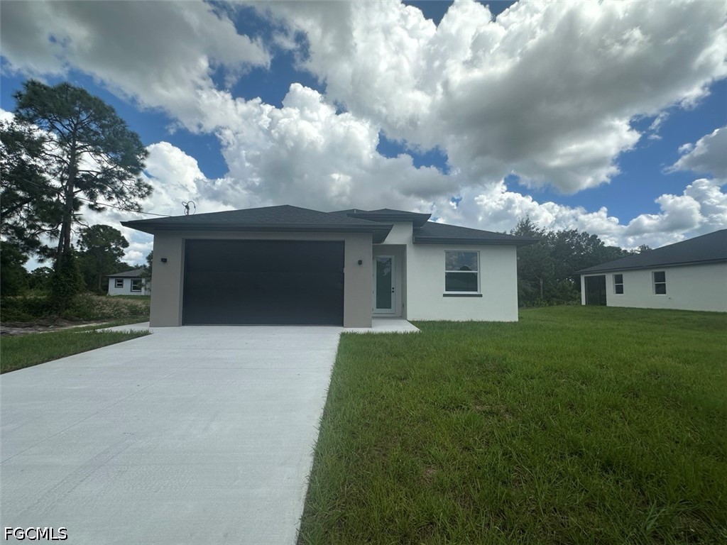4 bed home in Lehigh Acres