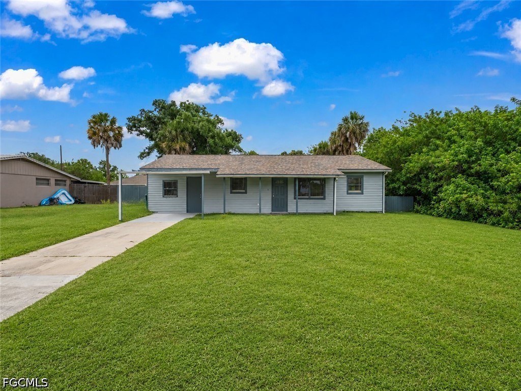 3 bed home in Port Charlotte