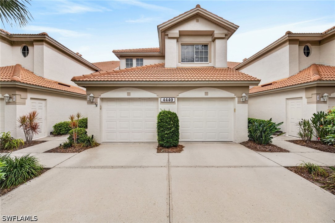 2 bed home in Bonita Springs