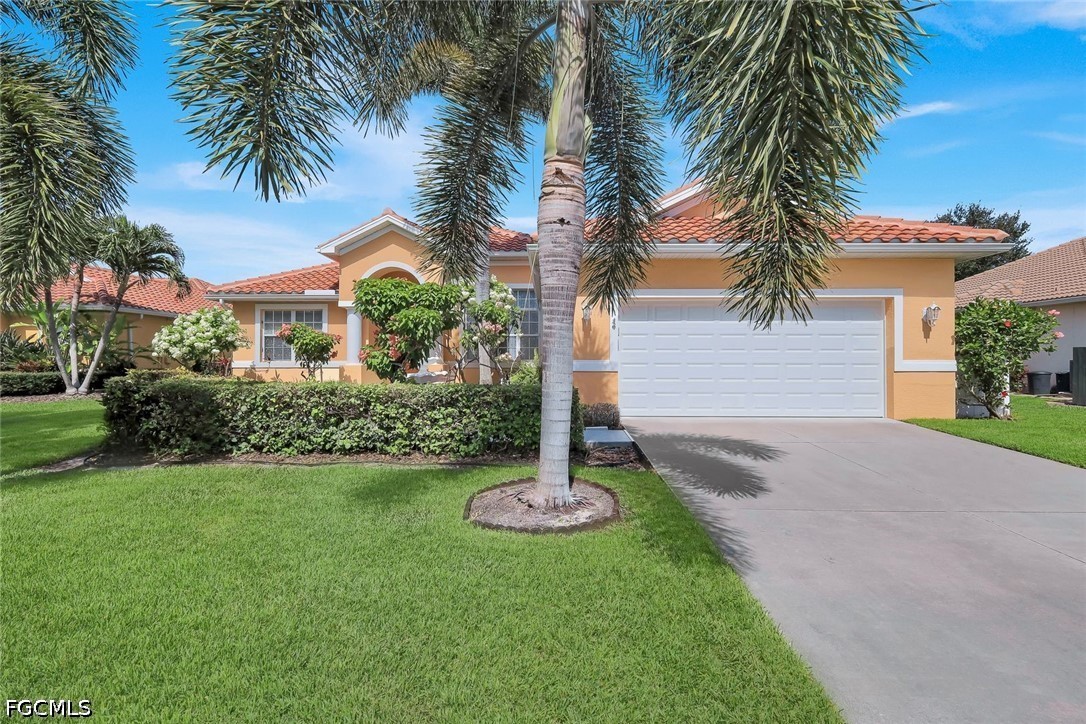 2 bed home in Fort Myers