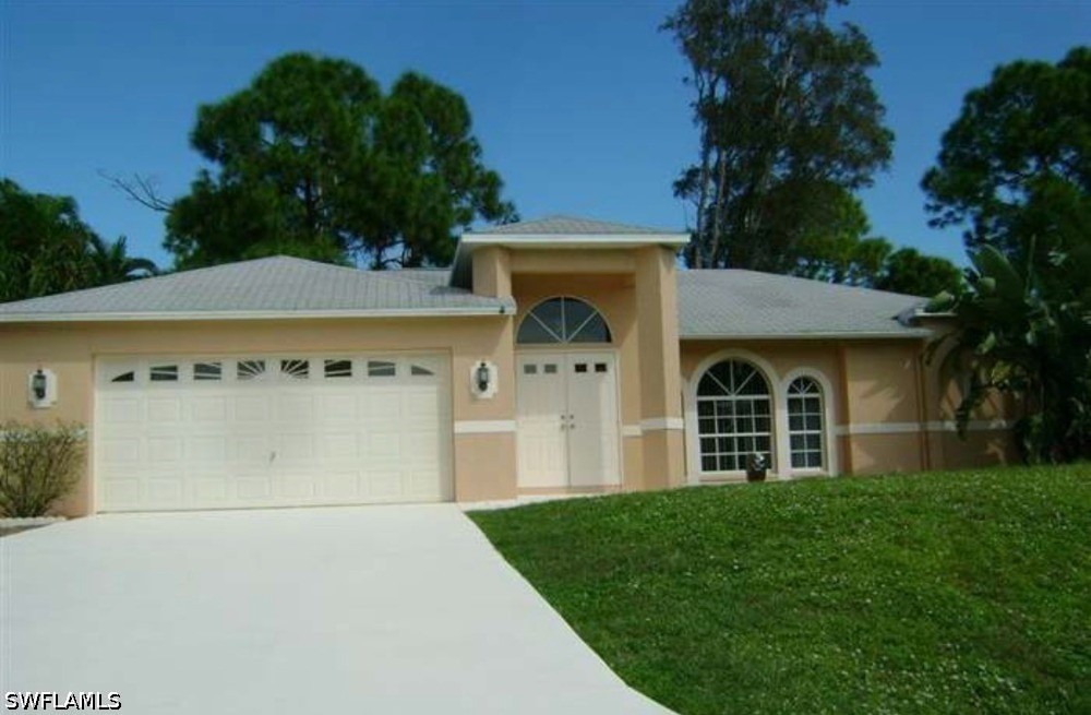 3 bed home in Fort Myers