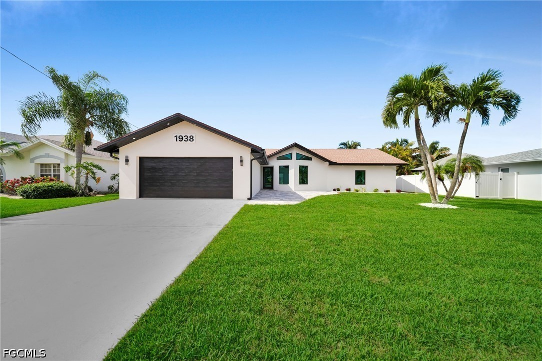 3 bed home in Cape Coral