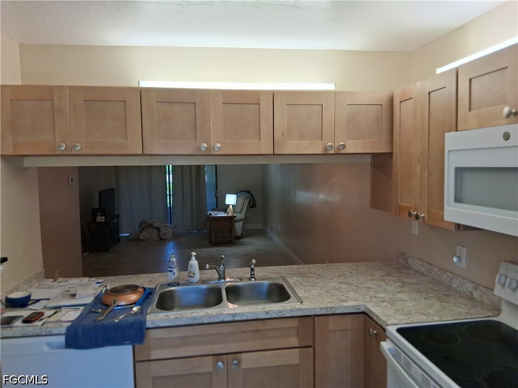 2 bed home in North Fort Myers