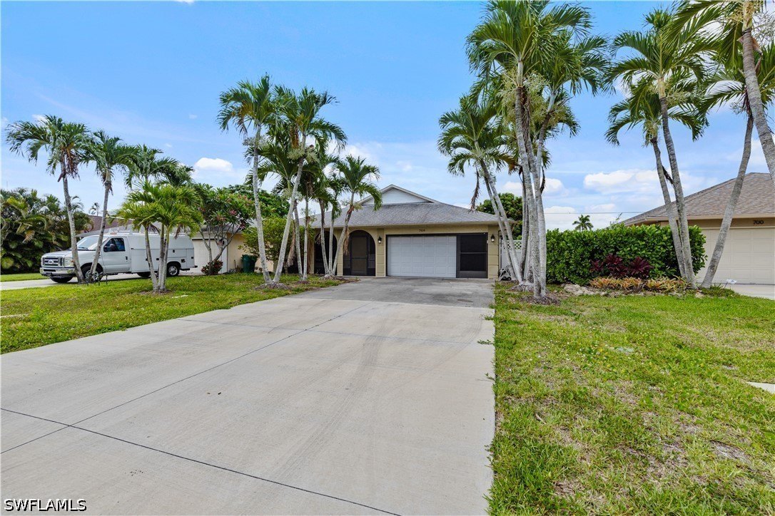 2 bed home in Naples