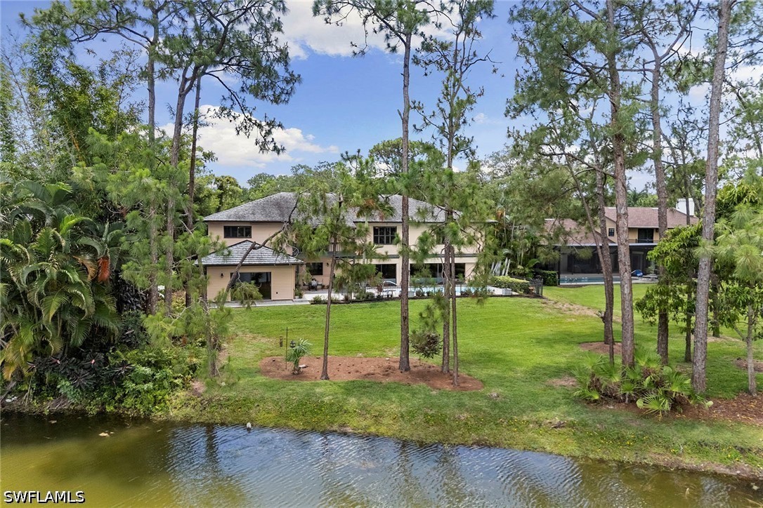 6 bed home in Naples