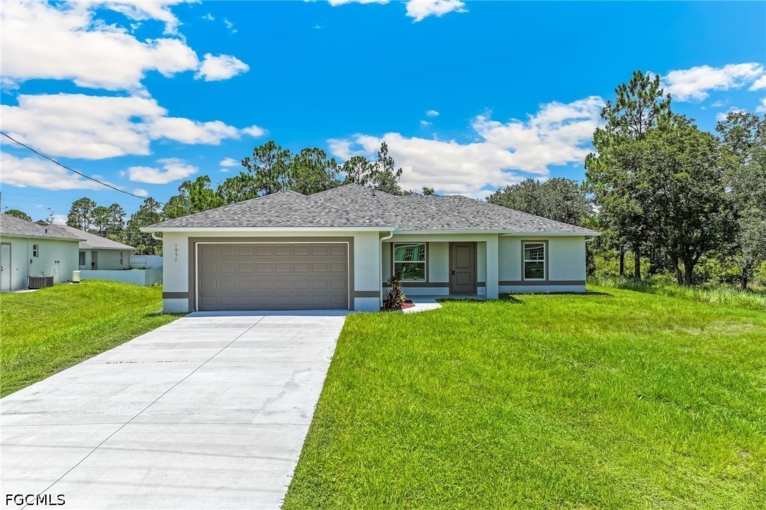 3 bed home in Lehigh Acres
